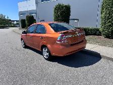 2007 Chevrolet Aveo 4dr Sdn LT - Photo 4