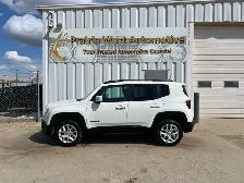 2016 Jeep Renegade Latitude AWD Command Start | Heated Seats - Photo 8