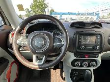 2016 Jeep Renegade Latitude AWD Command Start | Heated Seats - Photo 15