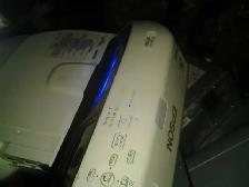 Epson PowerLite 595Wi EXCELLENT for SEWING patterns couture cisc