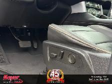2023 GMC Yukon XL - Photo 12