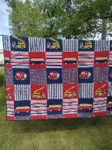 Boys quilt 83 x 86 construction trucks and equipment - Photo 2