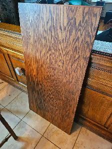 Table octogonale en bois avec quatre chaises - Photo 4