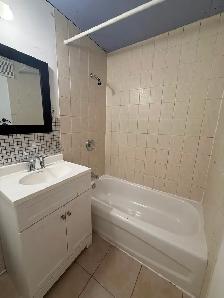 Lively Two Bedroom for Rent - Photo 3