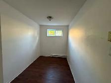 Lively Two Bedroom for Rent - Photo 4