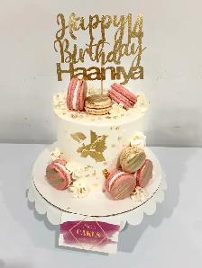 Birthday cakes Macarons Custom cakes & desserts Milton - Photo 6