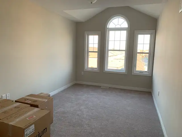 Room rent Brampton - female only - Sept 01