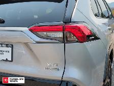 2021 Toyota RAV4 Hybrid XLE XLE, AWD, NEW ALL-WEATHER TIRES,... - Photo 12