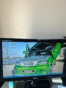 LG Monitor 22"