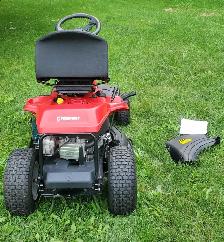 Troy-Bilt Lawn tractor - Photo 4