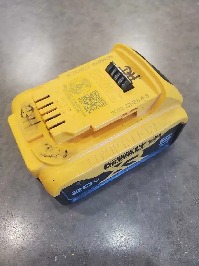 DEWALT 20V XR 5Ah Battery