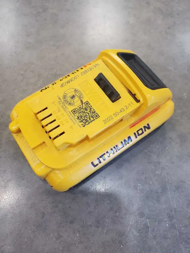 DeWalt 20V 4Ah Lithium Ion Battery