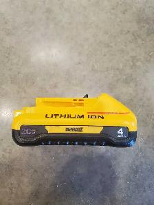 DeWalt 20V 4Ah Lithium Ion Battery - Photo 2