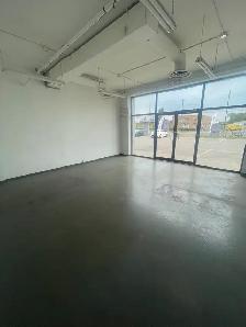 HIGH VISIBLE PRIME LOCATION OFFICE SPACE FOR RENT - Photo 2