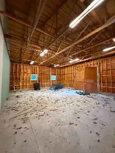 newer barn warehoue in stouffville for rent - Photo 7