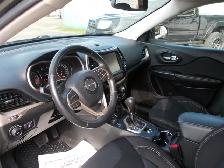 2015 Jeep Cherokee North - Photo 7