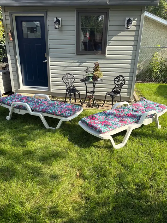 Lounge chairs