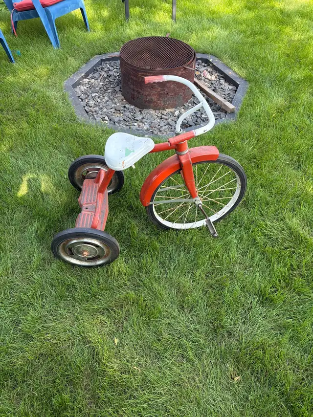 Vintage 1950s tricycle