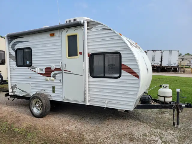 2010 Forest River Wolf Pup 16P