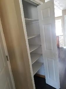 Bright Main-Floor Home Near CFB Trenton with yard - Photo 8