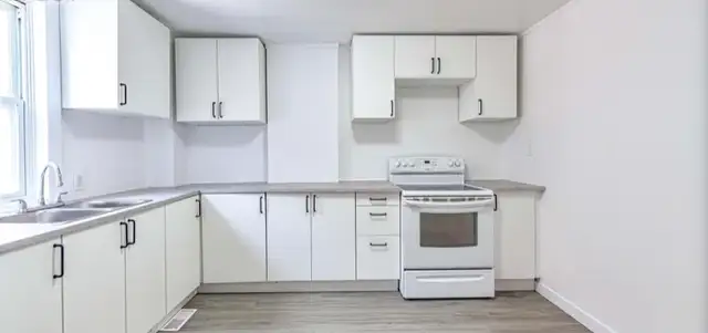 Large 1 Bdrm Apt For Rent $1650 All Inclusive - Orillia