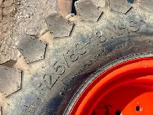 Kubota Industrial Wheel Set For M6060, M7060, M4D - Photo 5