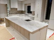 aide installateur de comptoirs en granits