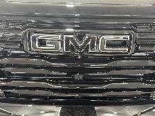 2027 GMC Terrain AWD Elevation - Photo 8