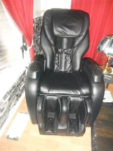 Black recliner  massage - Photo 2