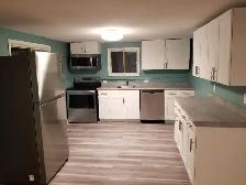 Sun filled spacious 2-Bed Suite on a Quiet Trenton Street - Photo 4