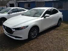 2021 Mazda 3!! Reduced!!