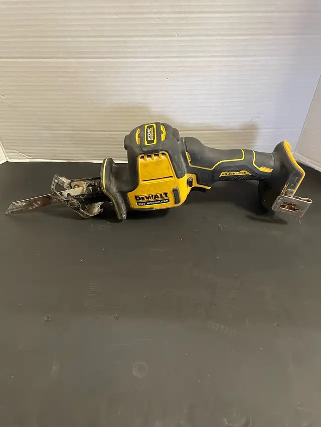Dewalt Reciprocating Saw DCS369