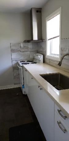 St Catharines- ROOMS- RENT-MAIN FLOOR & BSMT- for 1 and 2 people - Photo 5