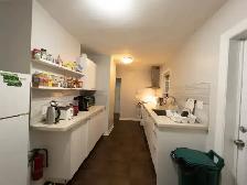 St Catharines- ROOMS- RENT-MAIN FLOOR & BSMT- for 1 and 2 people - Photo 11