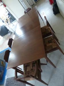 Table à manger et six chaises à vendre - Photo 7