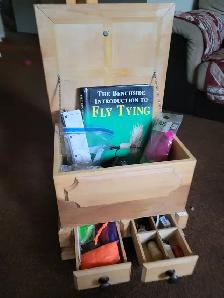 Hand crafted wooden chest - Photo 6