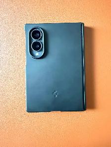 Samsung Z Fold 8 - Black 256gb - Photo 2