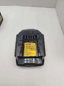 Dewalt DCB094 65w USB-C 20v battery charger - Photo 3