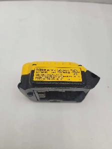 Dewalt DCB094 65w USB-C 20v battery charger - Photo 4