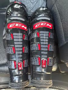 CCM SHIN GUARDS