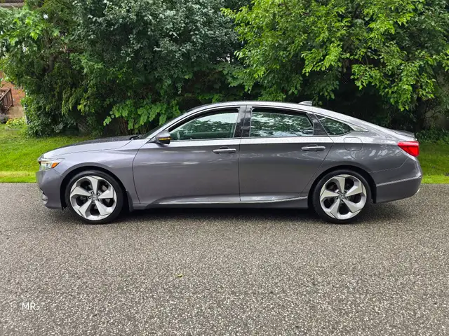 2018 Honda Accord Sedan Touring Navigation, Head-Up Display , Le