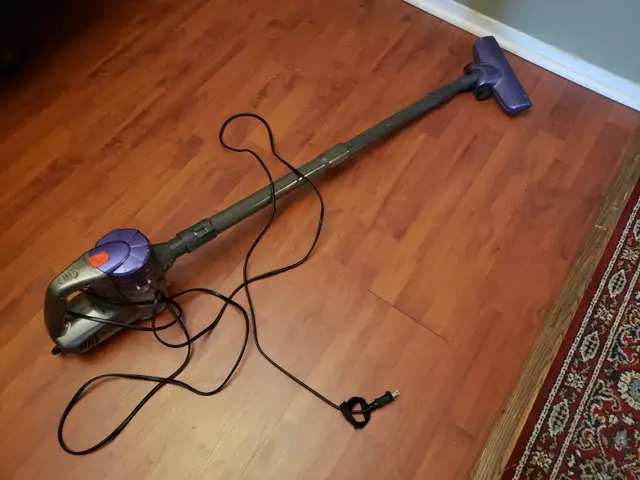 LIGHT VACUUM IN EXC.COND