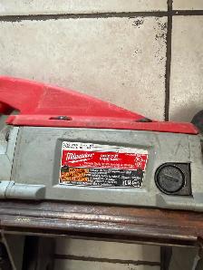 Milwaukee Deep Cut Variable Speed Band Saw - Photo 3