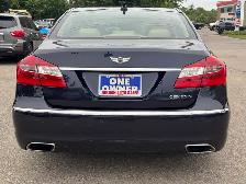 2013 Hyundai Genesis Sedan 3.8L - Photo 6