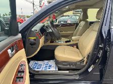 2013 Hyundai Genesis Sedan 3.8L - Photo 11
