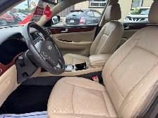 2013 Hyundai Genesis Sedan 3.8L - Photo 12