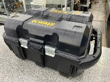 DeWalt DCB116 40V 6-Bank Battery Charger