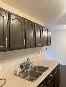 Unfurnished 2 bed, 1 bath top floor unit