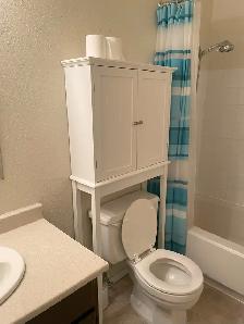 Unfurnished 2 bed, 1 bath top floor unit - Photo 7