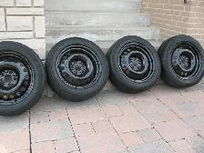 MICHELIN 215/55R17 GreenX Studless Snow Tires with Rims - Photo 2